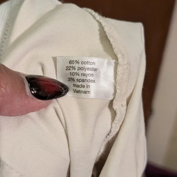 Lane Bryant Women's Straight Leg Cream Jeans - Picture 9 of 9